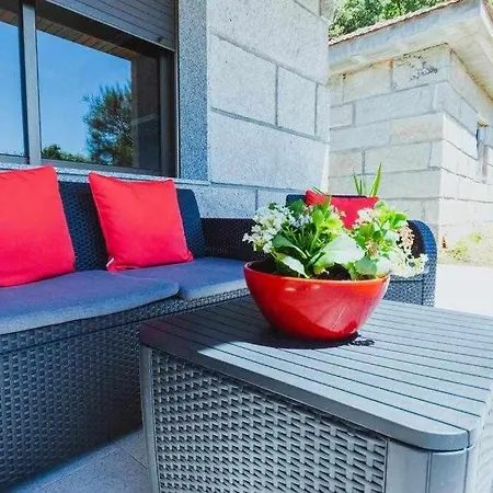 Holiday home Casa Ourense Guxinde *