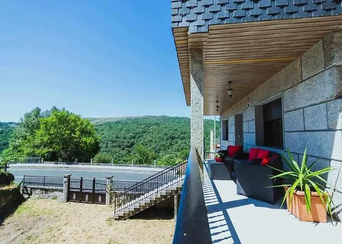 Casa Ourense Guxinde * A Pereira