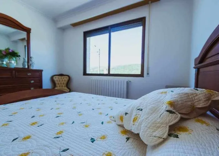 Casa Ourense Guxinde 펜션